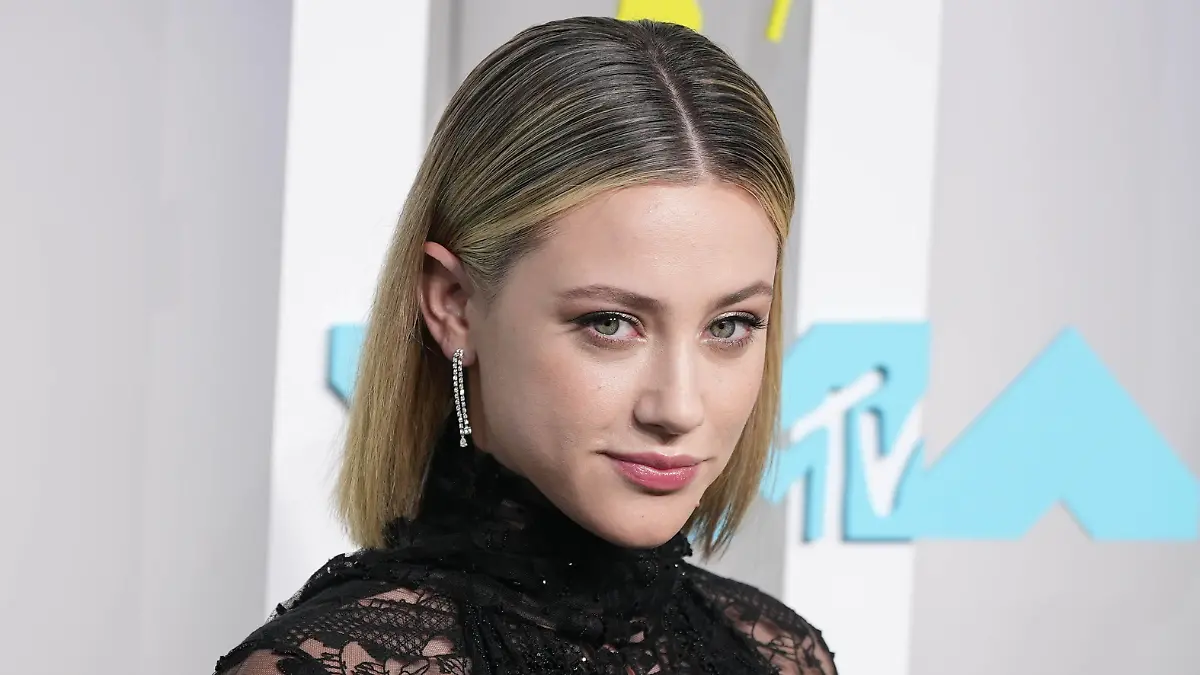 The 2022 MTV VMAs-Arrivals Featuring: Lili Reinhart Where: Newark, New Jersey, United States When: 28 Aug 2022 Credit: JOHN NACION/startraksphoto.com/Cover Images PUBLICATIONxNOTxINxUKxFRA Copyright: xx 51918630 