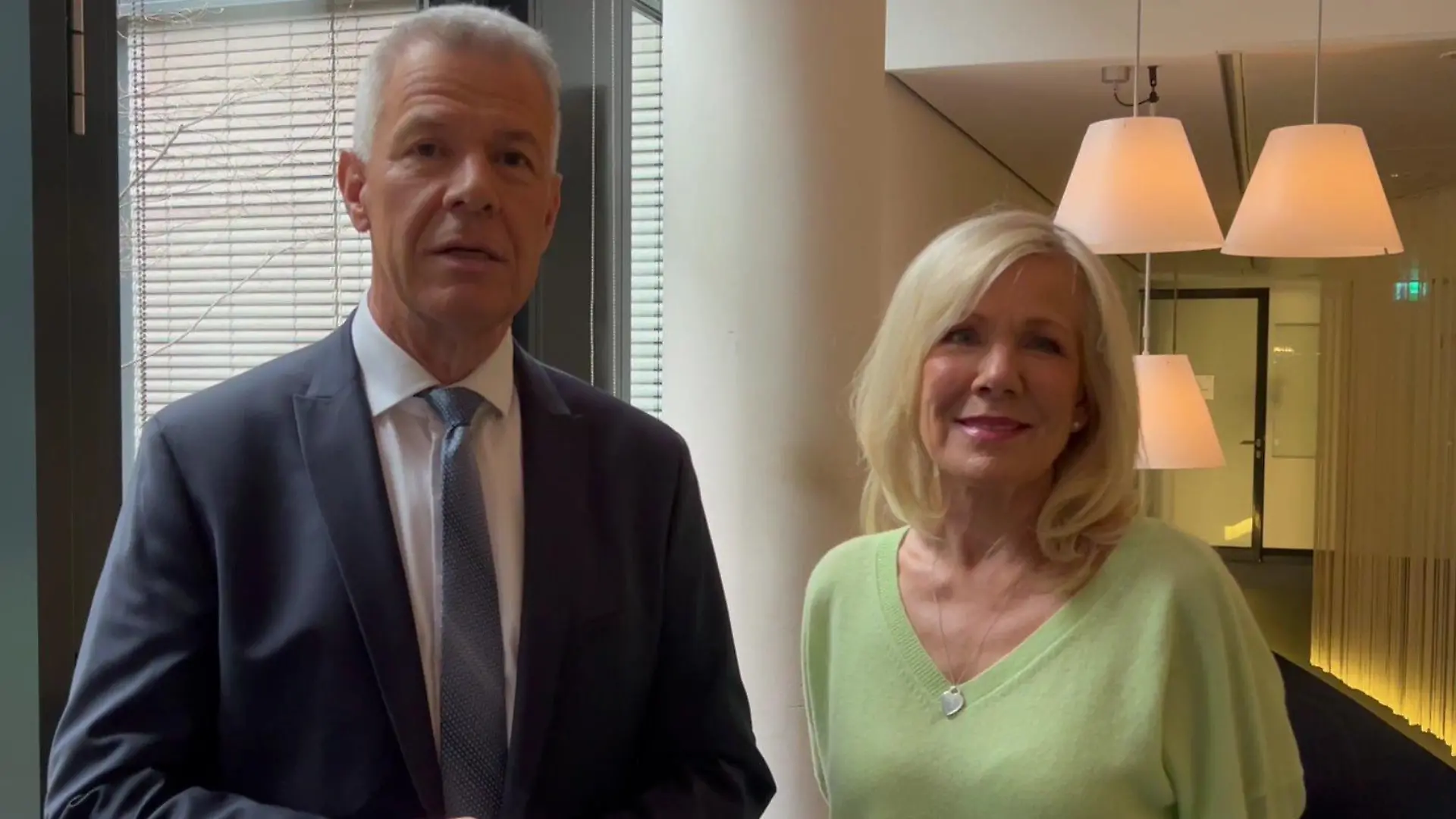 Peter Kloeppel und Ulrike von der Groeben
