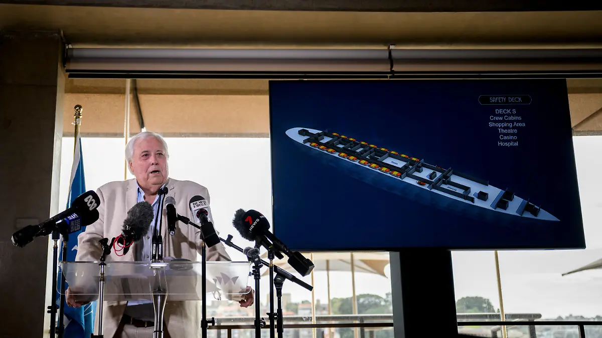 13.03.2024, Australien, Sydney: Der Milliardär Clive Palmers spricht zu den Medien während einer Ankündigung zur Titanic II. Palmer will die Titanic nachbauen - nicht nur originalgetreu samt Ballsaal und Pool, sondern sogar «besser als das Original». Die Jungfernfahrt der Titanic II vom britischen Southampton nach New York soll demnach bereits im Juni 2027 stattfinden. Foto: Bianca De Marchi/AAP/dpa +++ dpa-Bildfunk +++