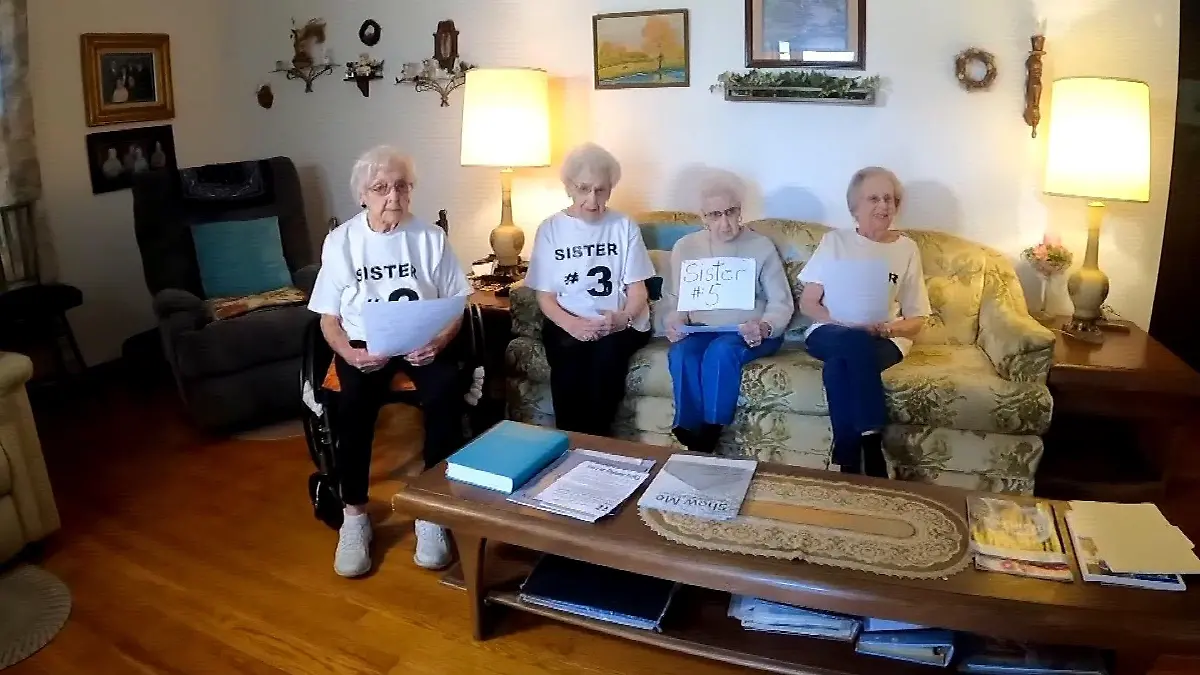 Gemeinsam sind sie 570 Jahre alt: Die Overall-Sisters aus den Vereinigten Staaten.