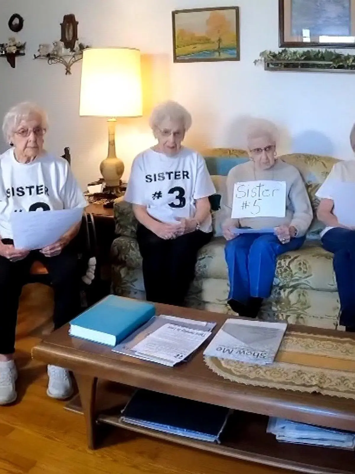 Gemeinsam sind sie 570 Jahre alt: Die Overall-Sisters aus den Vereinigten Staaten.