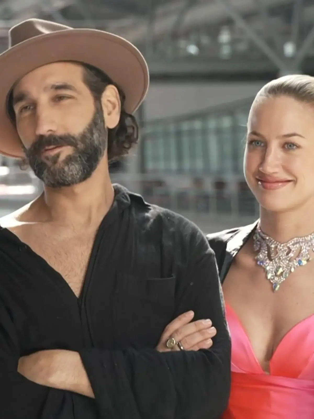 Massimo Sinató gesteht im RTL-Interview - er verlangt von seinen "Let's Dance"-Schülerinnen wie Lulu viel.