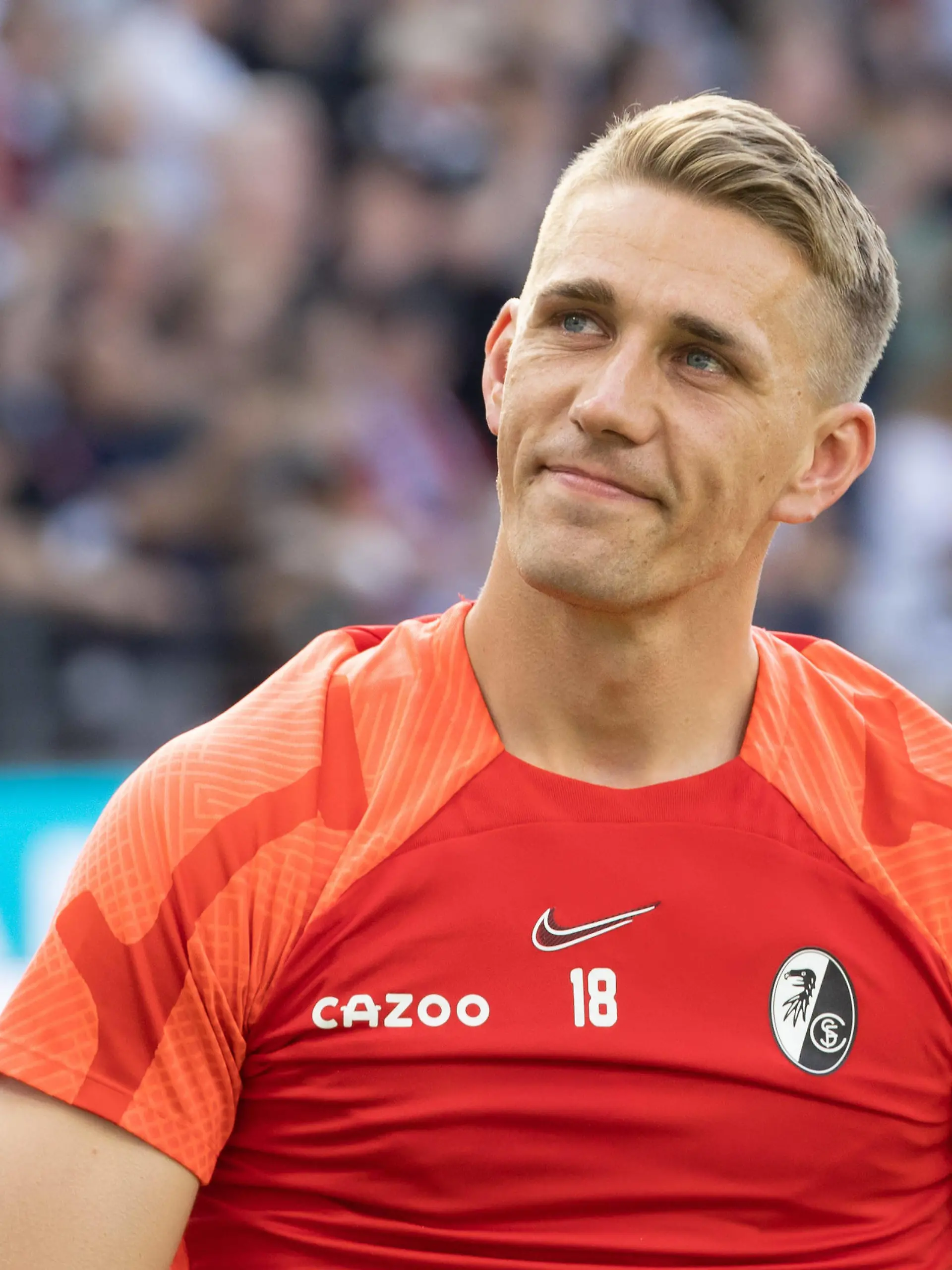 Eintracht Frankfurt - SC Freiburg, 1. FBL Nils Petersen SC Freiburg, 18. Bundesligaspiel zwischen Eintracht Frankfurt und dem SC Freiburg am 27. Mai 2023 im Deutsche Bank Park in Frankfurt am Main. Nach Vorgaben der DFL, Deutsche Fußball Liga, ist es untersagt, in dem Stadion und/oder vom Spiel angefertigte Fotoaufnahmen in Form von Sequenzbildern und/oder videoähnlichen Fotostrecken zu verwerten bzw. verwerten zu lassen., Frankfurt am Main Hessen Deutschland Deutsche Bank Park *** Eintracht Frankfurt SC Freiburg, 1 FBL Nils Petersen SC Freiburg, 18 Bundesliga match between Eintracht Frankfurt and SC Freiburg on 27 May 2023 at Deutsche Bank Park in Frankfurt am Main According to the requirements of the DFL, German Football League, it is prohibited in the stadium and or from the game made photographs in the form of sequence pictures and or video-like photo series to exploit or to let exploit , Frankfurt am Main Hesse Germany Deutsche Bank Park