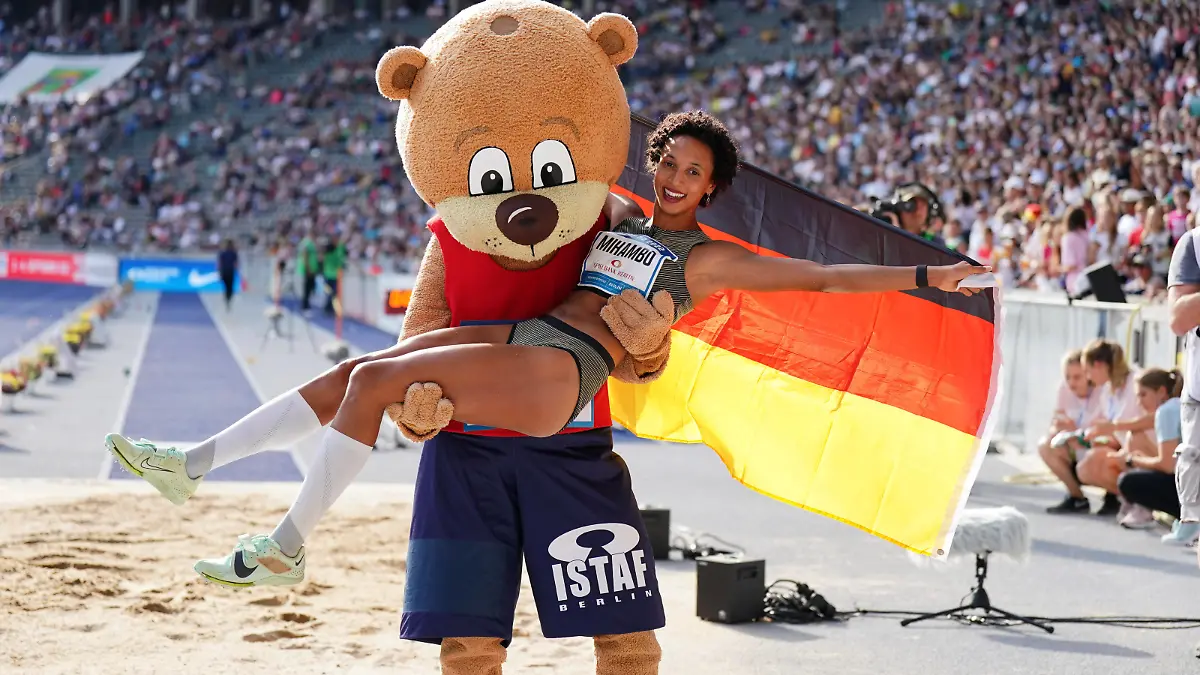 Leichtathletik, Track & Field, Athletics, world athletics Meeting, ISTAF Berlin 2022, 04.09.2022, Olympiastadion Berlin, Weitsprung Frauen Malaika Mihambo, *** Athletics, Track Field, Athletics, world athletics meeting, ISTAF Berlin 2022, 04 09 2022, Olympiastadion Berlin, long jump women Malaika Mihambo,