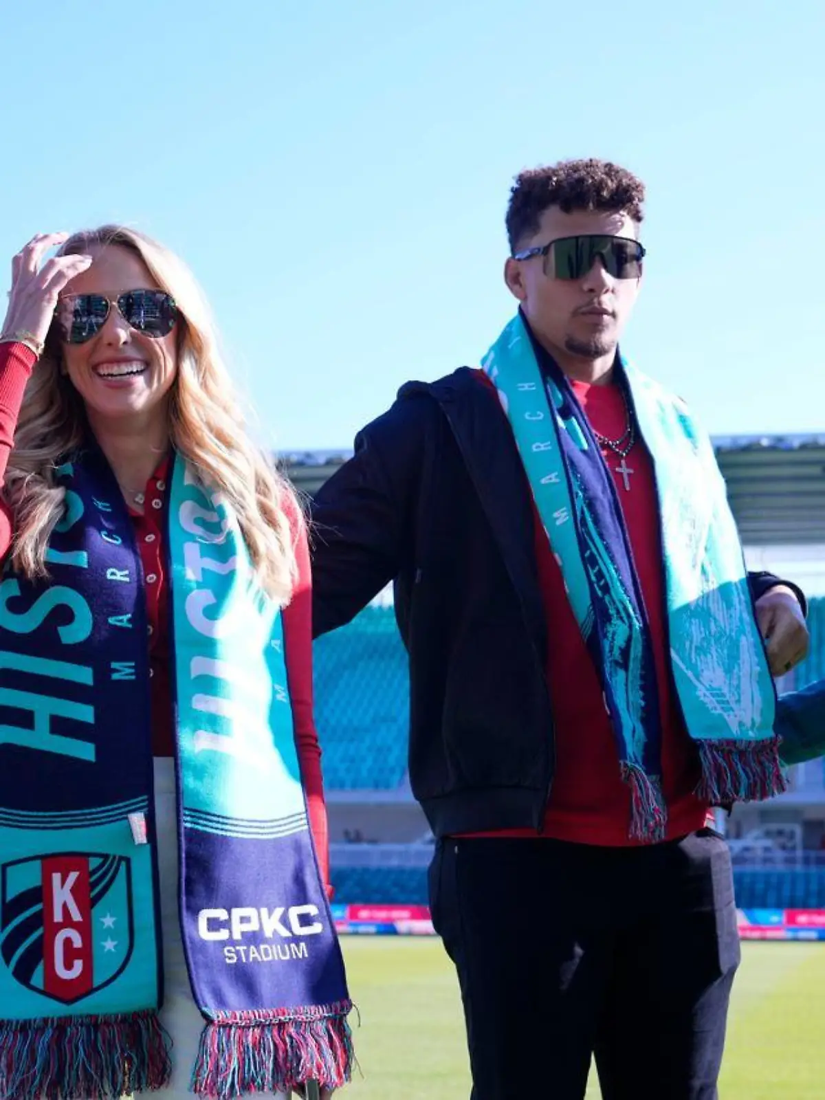 Brittany Mahomes (li.) und Patrick Mahomes