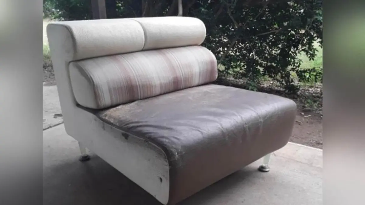 Altes Sofa