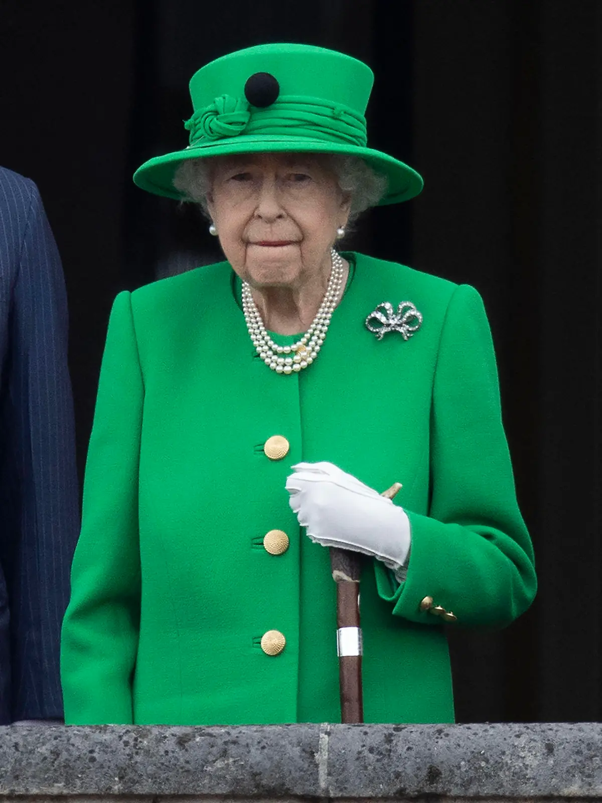  . 05/06/2022. London, United Kingdom. Queen Elizabeth II on the balcony of Buckingham Palace with Prince Charles, Camilla, Duchess of Cornwall, Prince William , Kate Middleton, Prince George, Princess Charlotte and Prince Louis at the end of the Pageant on the final day of the Platinum Jubilee celebrations in London. PUBLICATIONxINxGERxSUIxAUTxHUNxONLY xStephenxLockx/xi-Imagesx IIM-23484-0112