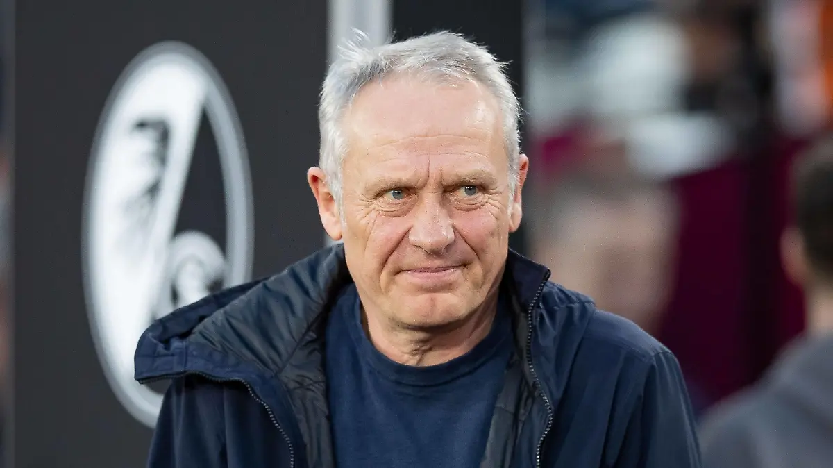 SC Freiburg Head Coach Christian Streich before kick off West Ham United v SC Freiburg, Round of 16, Leg 2 of 2, Football, The London Stadium, Stratford, London. UK - 14 Mar 2024 Editorial use only PUBLICATIONxINxGERxSUIxAUTxHUNxGRExMLTxCYPxROUxBULxUAExKSAxONLY Copyright: xEllixBirch/IPS/Shutterstockx 14389111al