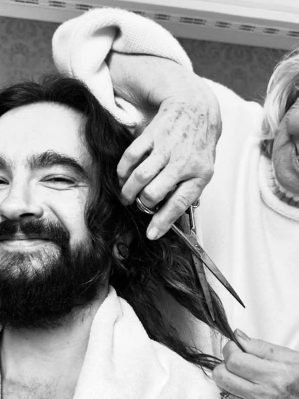 Bekommt von der Schwiegermutter einen Haarschnitt verpasst: Tom Kaulitz