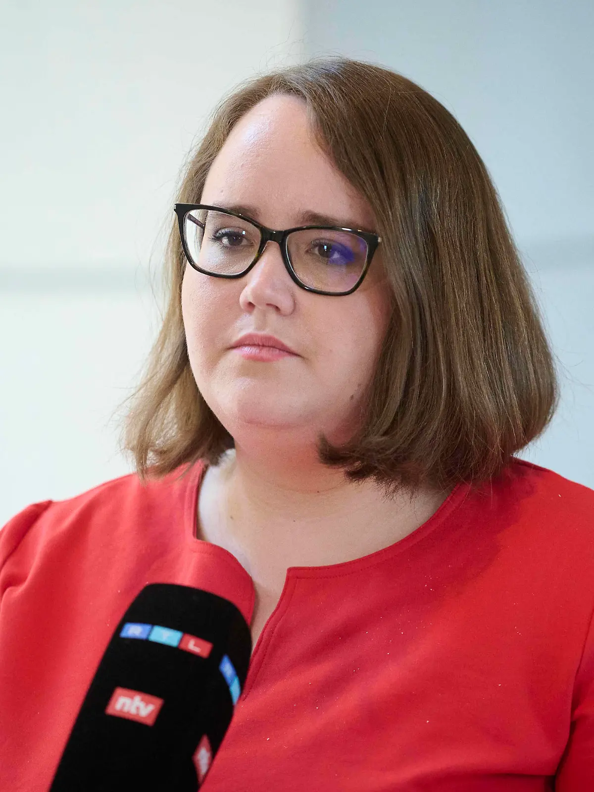  Berlin, Ricarda Lang gibt Interview im Bundestag Ricarda Lang Co-Bundesvorsitzende von Bündnis 90/Die Grünen während eines Interviews am Rande der Sitzung des Deutschen Bundestag am 24.06.2022 in Berlin. Berlin Bundestag Berlin Deutschland *** Berlin, Ricarda Lang gives interview in the Bundestag Ricarda Lang Co Federal Chairwoman of Bündnis 90 Die Grünen during an interview on the sidelines of the session of the German Bundestag on 24 06 2022 in Berlin Berlin Bundestag Berlin Germany
