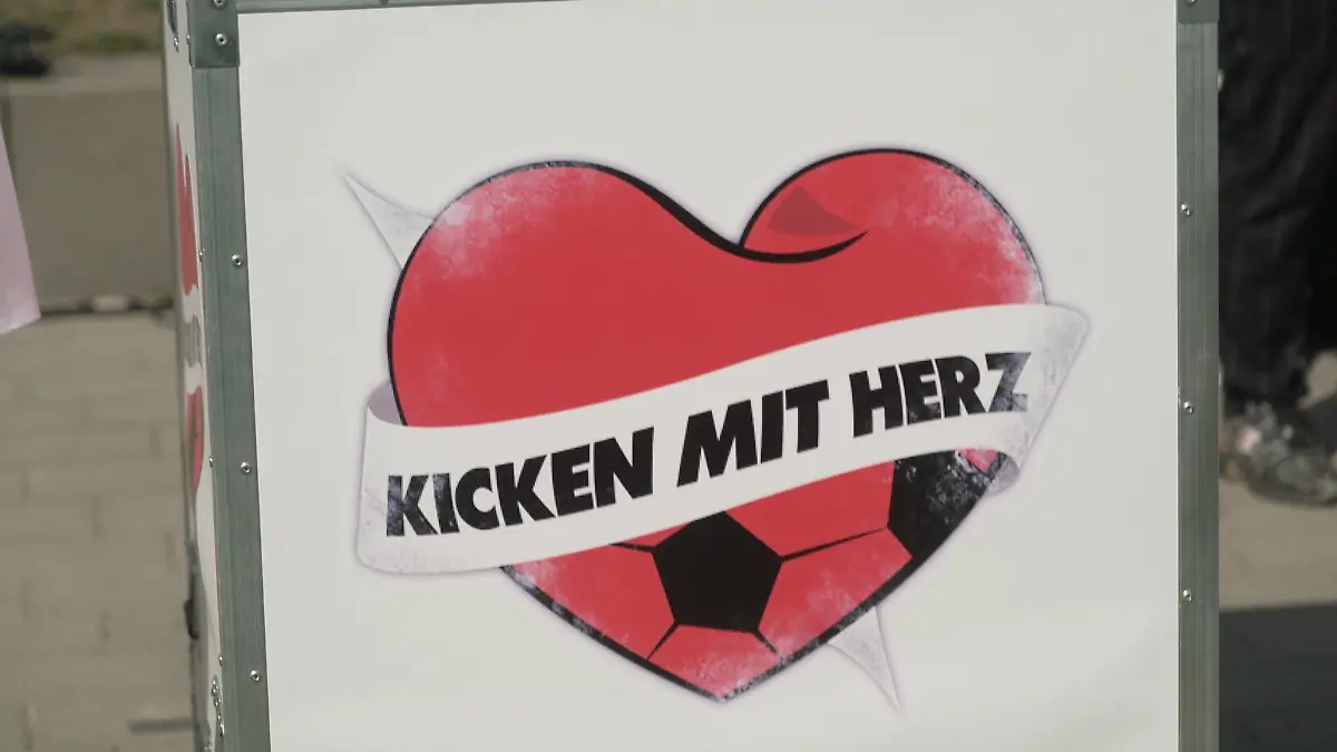 Beim "Kicken mit Herz" kam eine Rekordspende von 184.500 Euro zusammen.
