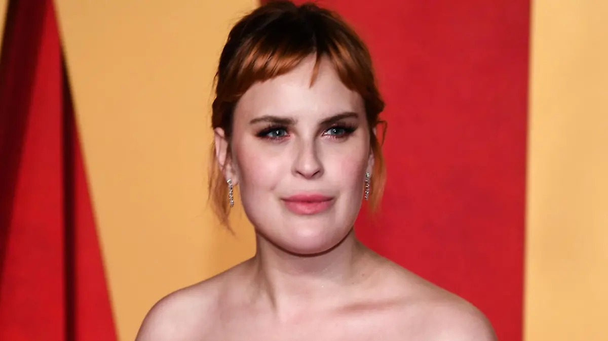 Tallulah Willis walking on the red carpet at the 2024 Vanity Fair Oscar Party held at the Wallis Annenberg Center for the Performing Arts in Beverly Hills, CA on March 10, 2024. (Photo by Anthony Behar/Sipa USA)