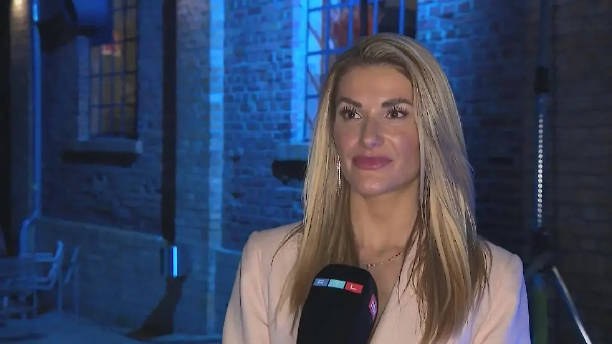 Rebecca spricht im RTL-Interview über das Finale.