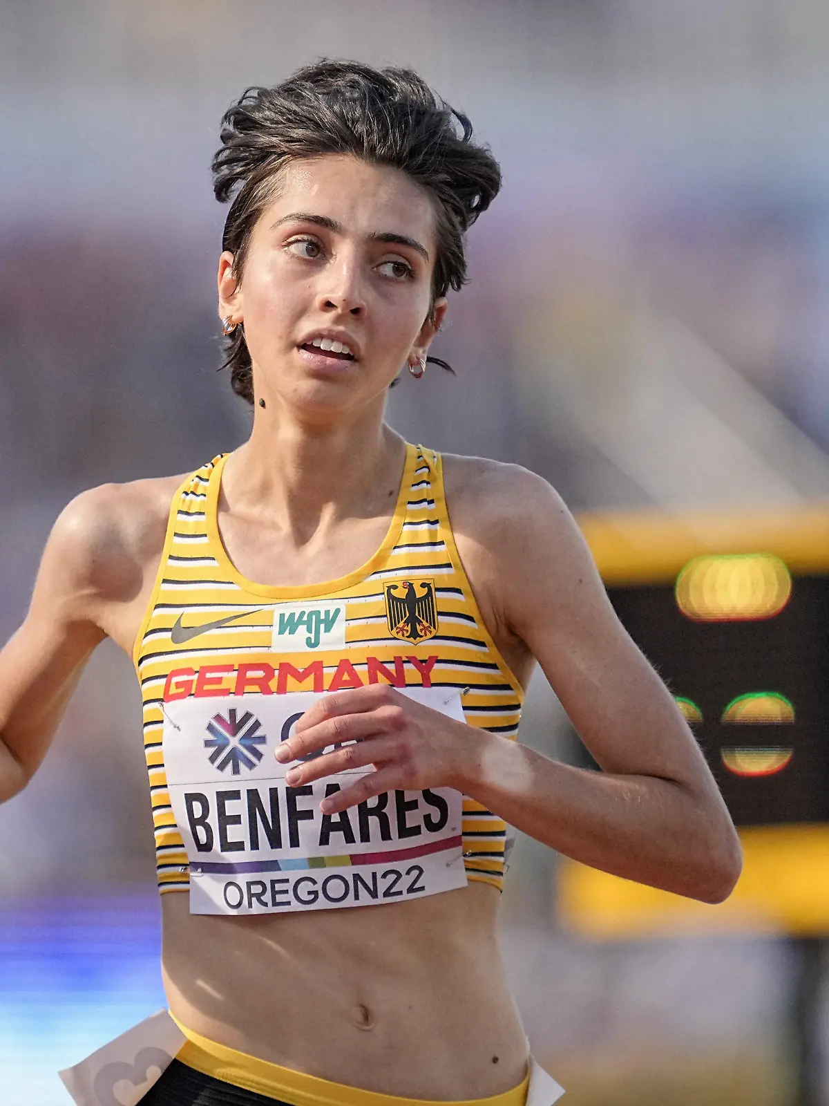 ARCHIV - 20.07.2022, USA, Eugene: Leichtathletik: Weltmeisterschaft, 5000m Runde1, Sara Benfares aus Deutschland. Einem Bericht zufolge hat die unter Doping-Verdacht stehende Läuferin ihre Karriere beendet. (zu dpa: «Nach Doping-Vorwurf: Benfares beendet Leichtathletik-Karriere») Foto: Michael Kappeler/dpa +++ dpa-Bildfunk +++