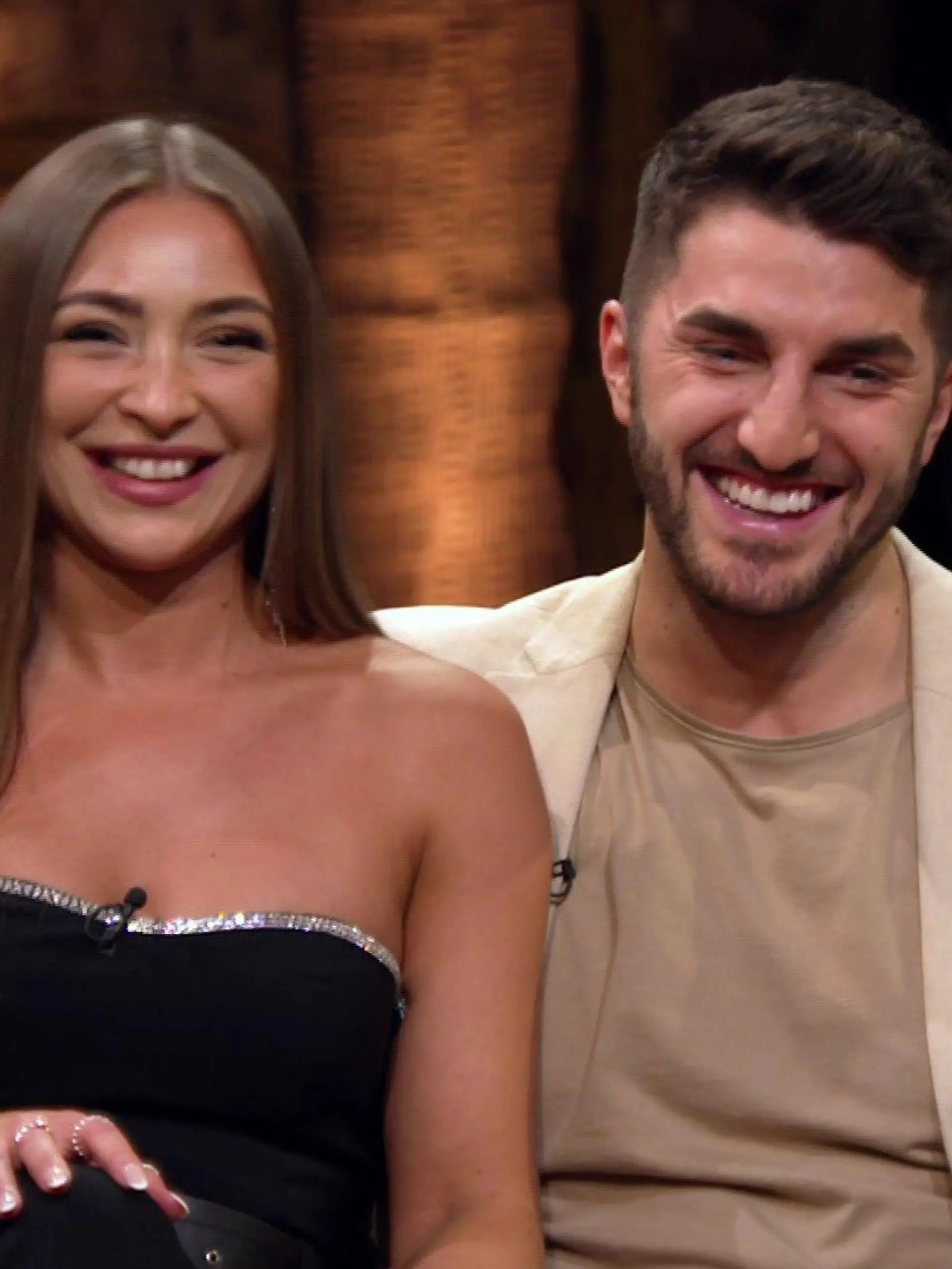 Katja und Dennis sind ein glückliches Paar!