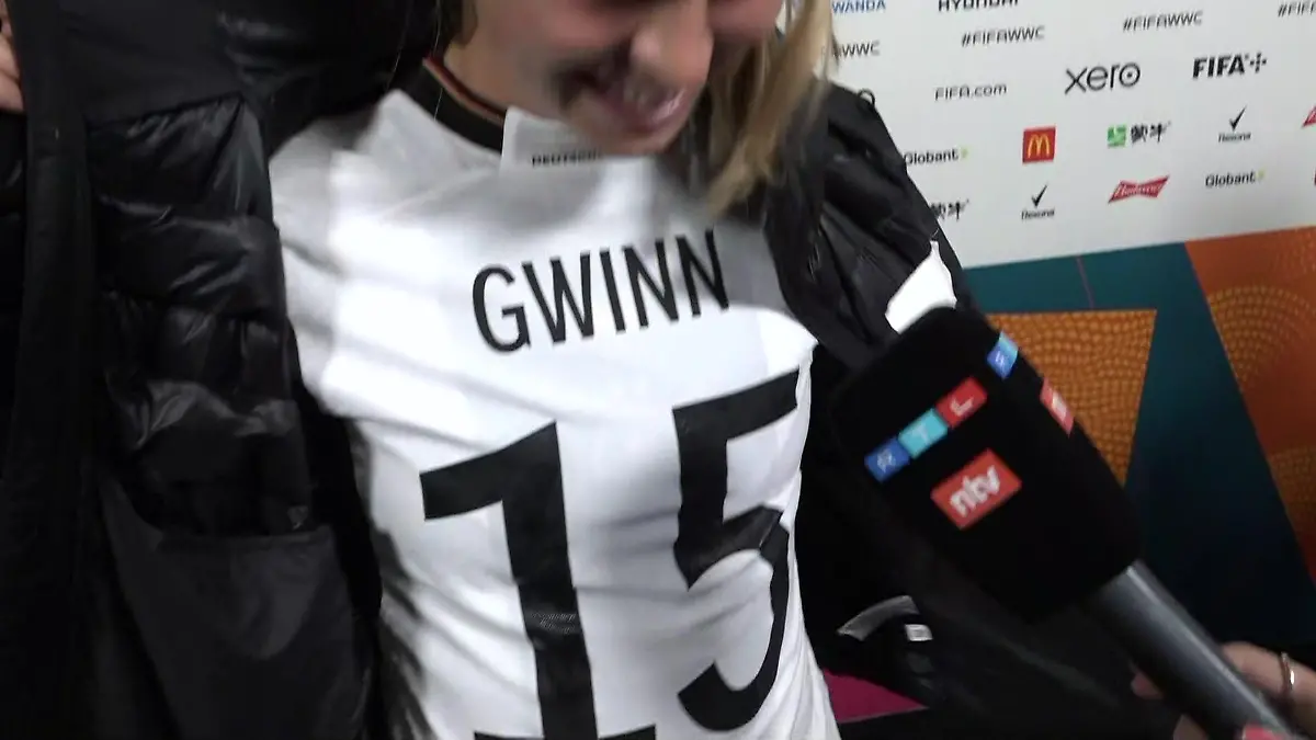 Berührende Geste: Bühl trägt Gwinns Trikot "Wir sind ein Team"