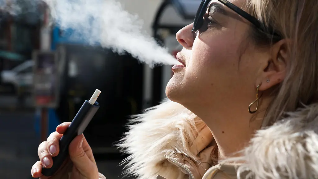 elfbar elfa master akku ich🚬iel : r/ich_iel main image 0