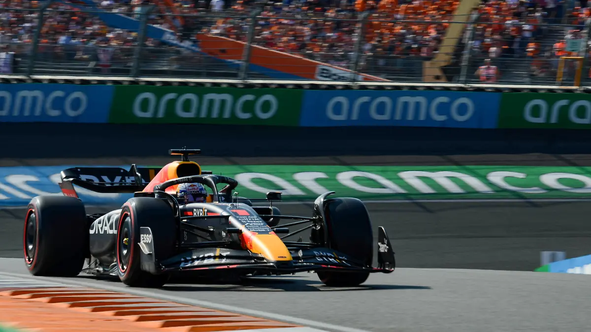 Formel 1 GP Holland Zandvoort, Samstag, 03.09.2022 Max Verstappen NED Red Bull Racing Formel 1 GP Holland Zandvoort, Samstag, 03.09.2022 *** Formula 1 GP Holland Zandvoort, Saturday, 03 09 2022 Max Verstappen NED Red Bull Racing Formula 1 GP Holland Zandvoort, Saturday, 03 09 2022 Copyright: xBEAUTIFULxSPORTS/Erlhofx