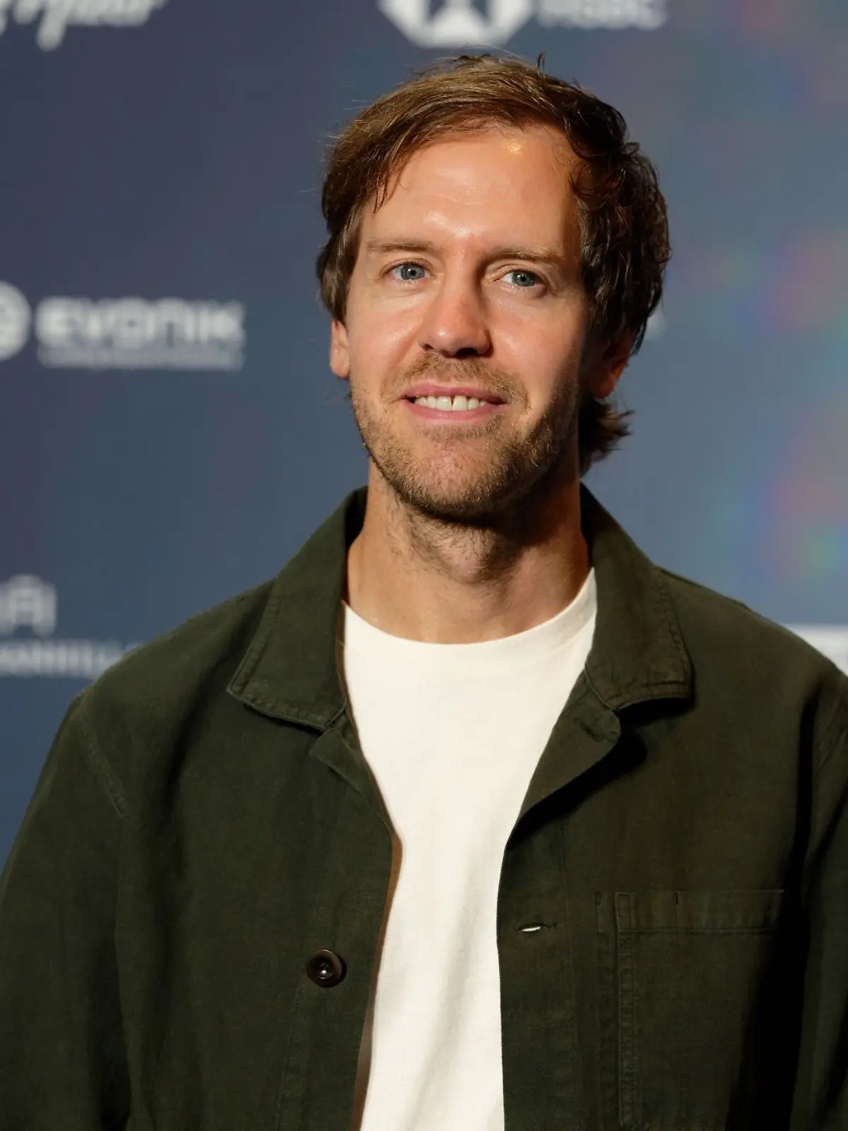 Sebastian Vettel kommt zur Verleihung des Deutschen Nachhaltigkeitspreises in Düsseldorf.