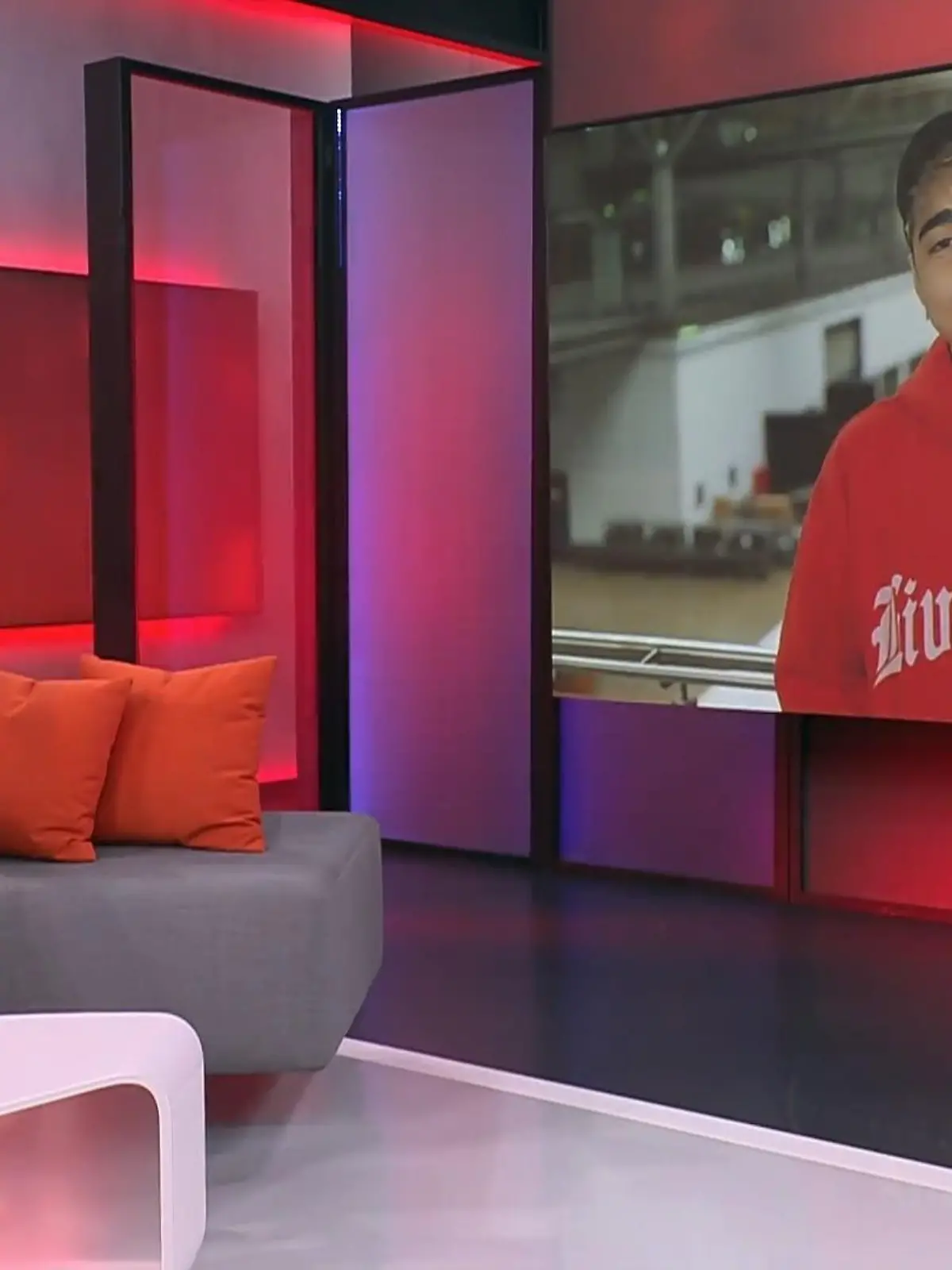 Bild zu: "Warum Katja Burkard ein riesiger Tony-Bauer-Fan ist"