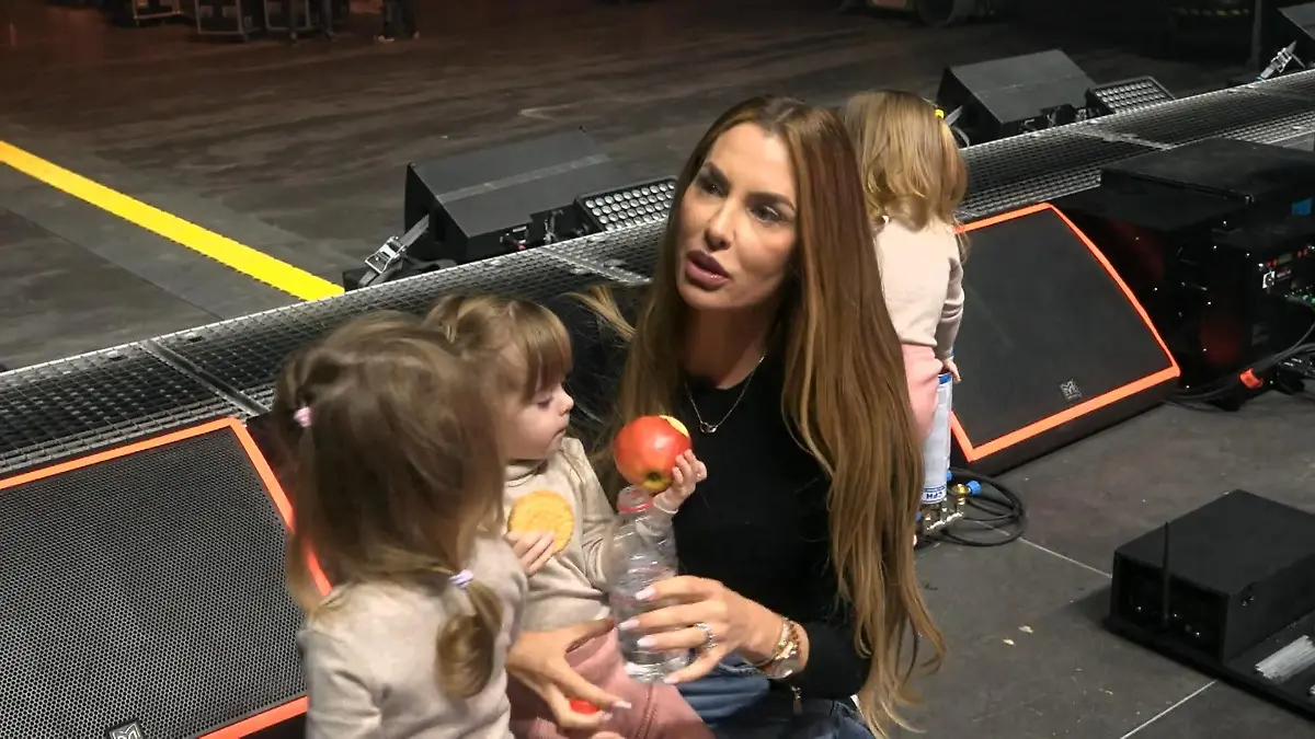 Ein Leben ohne Nannys? Für Anna-Maria Ferchichi undenkbar! Mit Kids auf Bushido-Tour