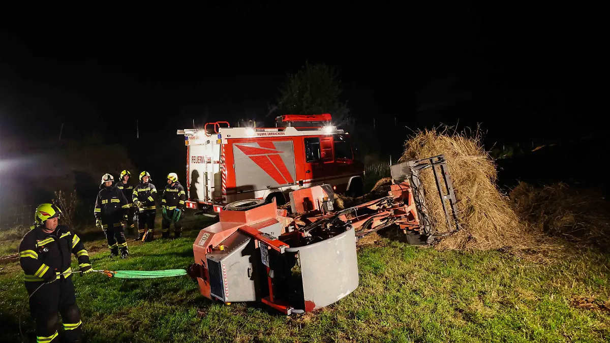 01.09.20202, Überackern, AUT, Personenrettung, Überackern, 11 Jähriger stirbt bei Unfall mit Hoftrak, im Bild die Unfallstelle, Pressefoto Scharinger © 2022, PhotoCredit D. Scharinger
