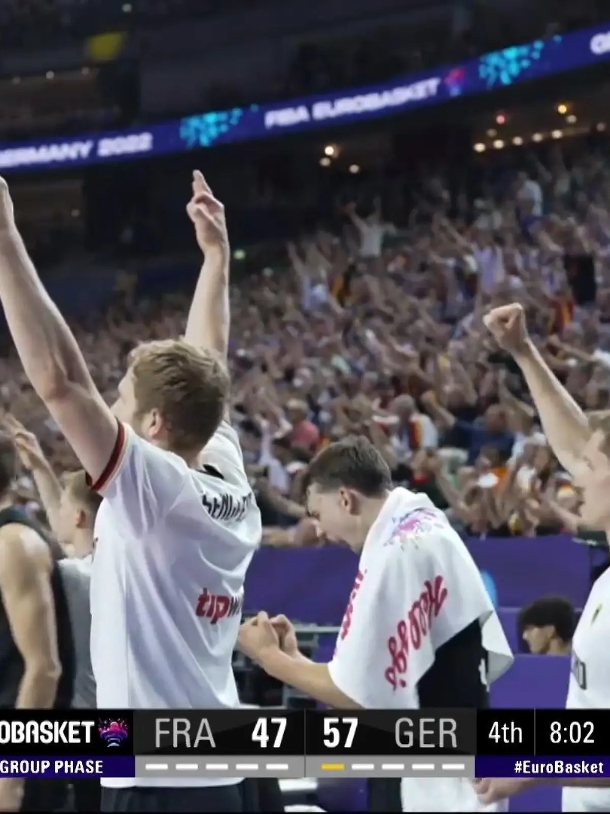 Bild zu: "Highlights im Video: Deutsche Basketballer holen Auftaktsieg"