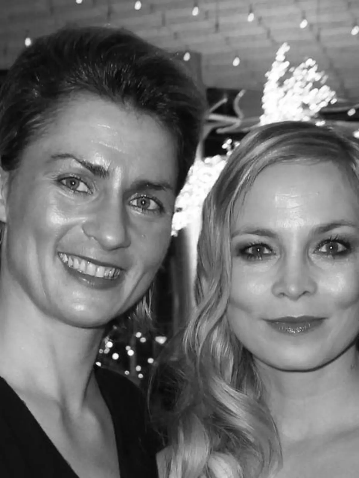 Alesia Graf und Regina Halmich bei der Preisverleihung ( Party ) des Radio Regenbogen Award 2014 im Europapark Rust.