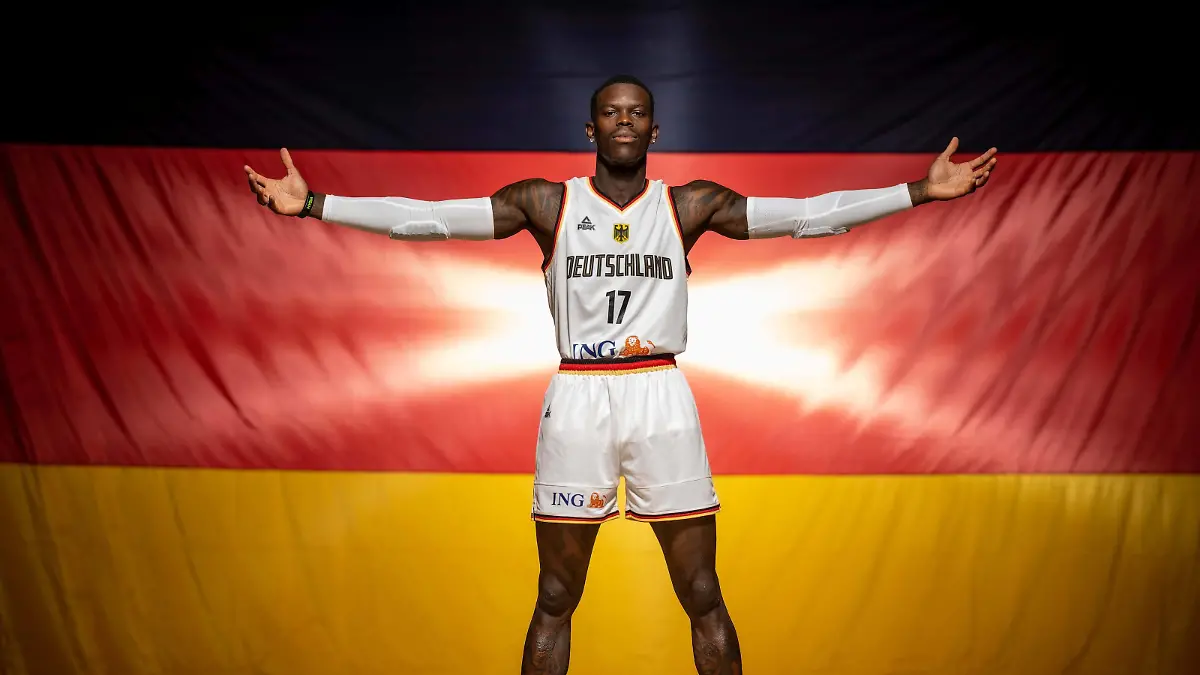  Basketball Köln 08.08.2022 Deutsche Basketball Nationalmannschaft Herren Männer Kader für die Eurobasket 2022 Europameisterschaft Dennis Schröder / Schroeder Deutschland, No.17 Schröder Schroder *** Basketball Cologne 08 08 2022 German Basketball National Team Men Men Squad for Eurobasket 2022 European Championship Dennis Schröder Schroeder Germany, No 17 Schröder Schroder
