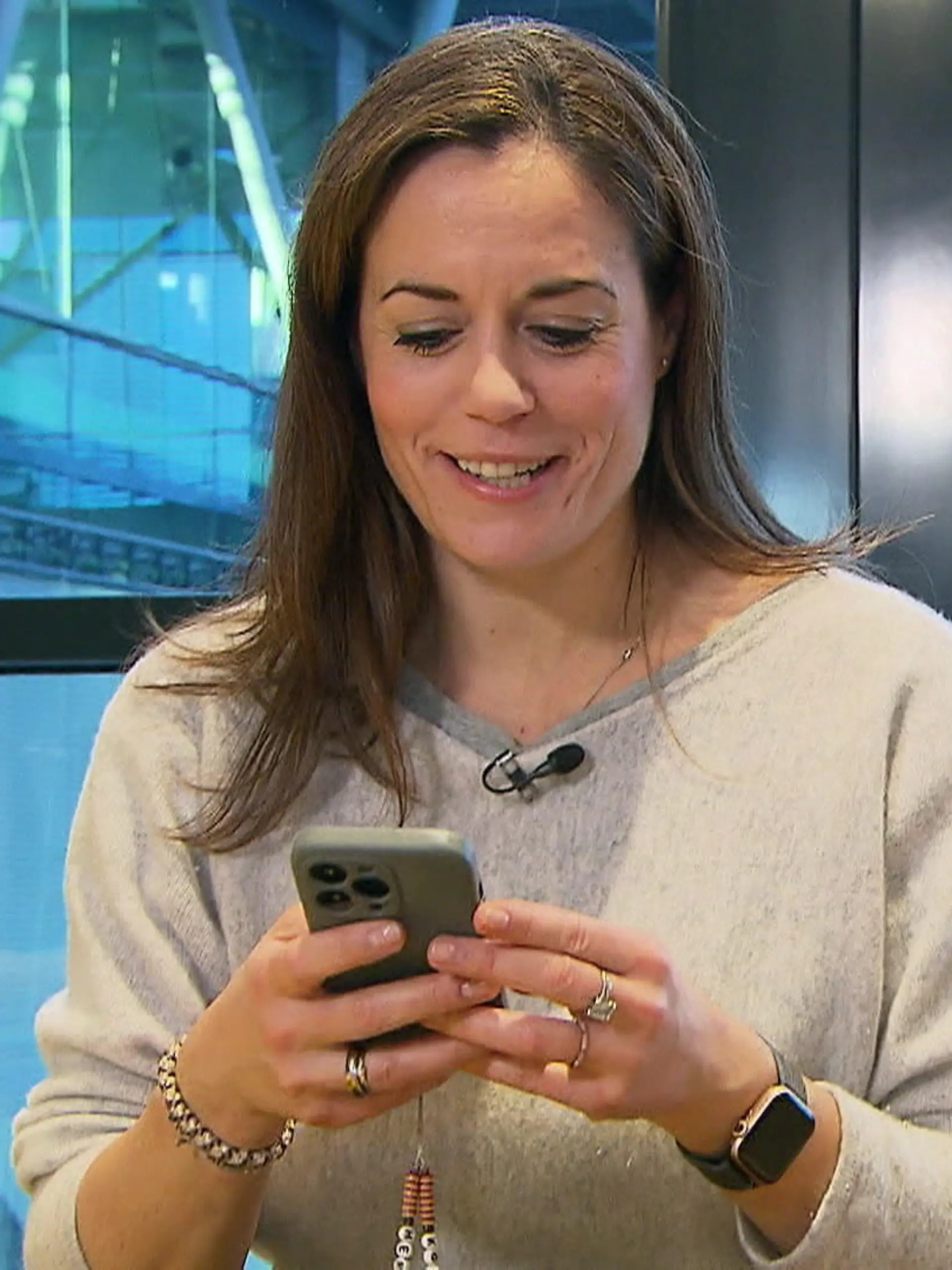 Der große Traum vieler Teenies: Influencer werden! Doch wie schafft man es, heute noch internet famous zu werden und mehrere zehntausend oder gar hunderttausend Follower auf dem eigenen Instagram- oder TikTok-Profil  zu versammeln? RTL-Reporterin Verena Jendges hat den großen Selbstversuch gestartet.
