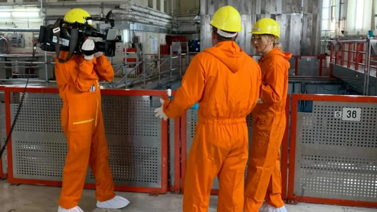 RTL Hessen-Kamerateam im Atomkraftwerk Biblis.