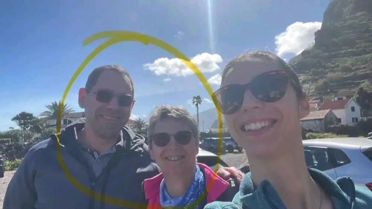 Paul und Véronique Blond (links, mitte) verschwinden im gemeinsamen Urlaub mit ihrer Tochter Johanna (rechts).