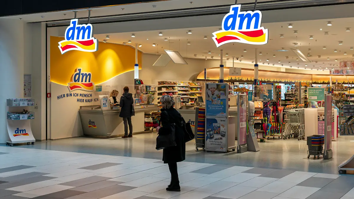 The Playce, neu gestaltete Shopping Arkaden am Potsdamer Platz, Berlin, Deutschland