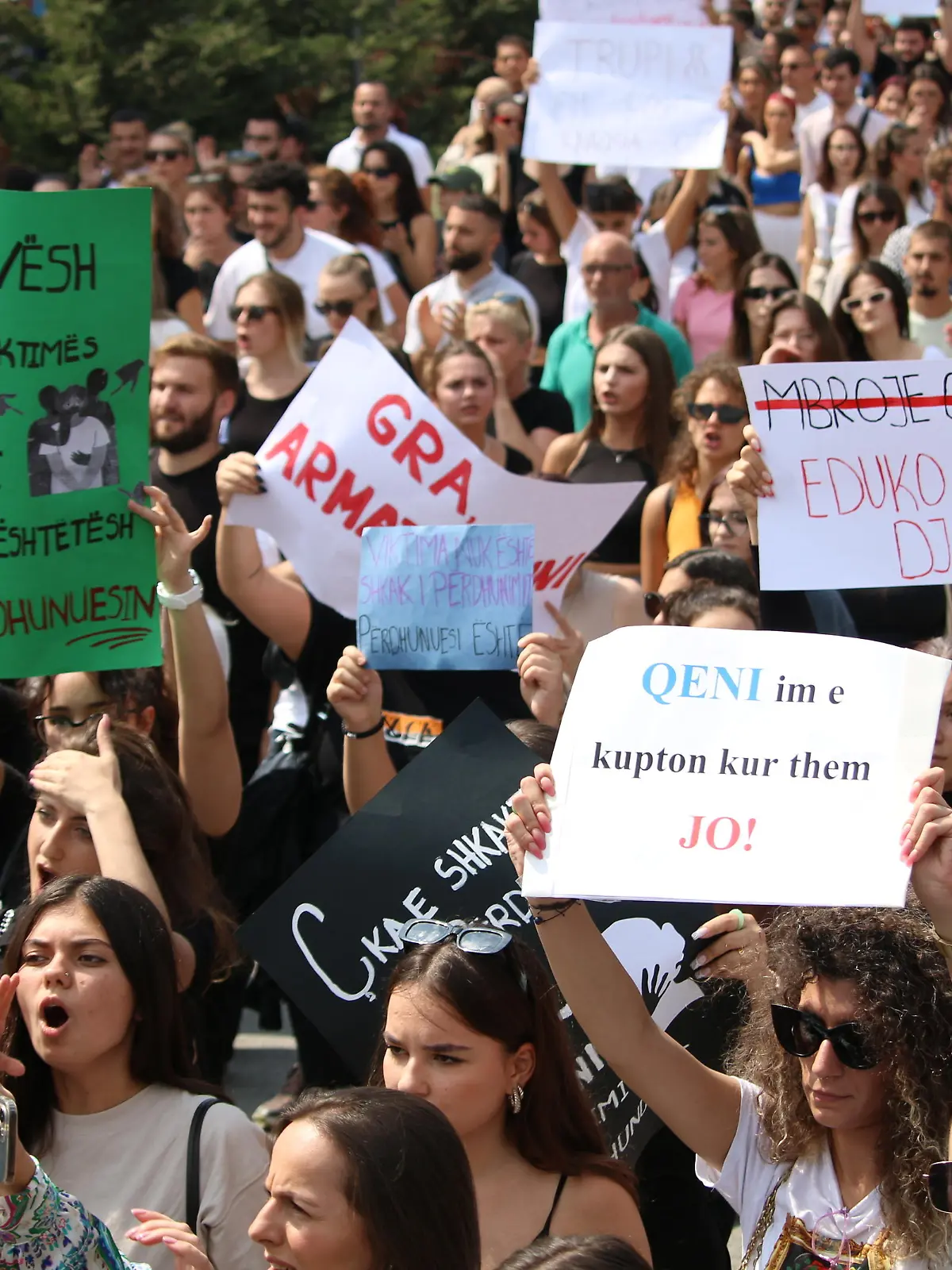 PRISTINA, KOSOVO - AUGUST 31: People gathered to march against the sexual violence against an 11-year-old girl in Pristina, Kosovo on August 31, 2022. Thousands of people participated in the protest, calling for the protection of women and girls from violence and ensuring safety. Erkin Keci / Anadolu Agency