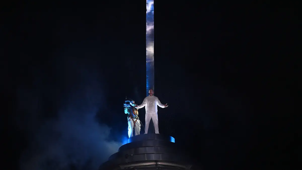 27.03.2024, Hessen, Kassel: Ben Blümel, Sänger, steht als Jesus von Nazaret bei der RTL-Oster-Produktion "Die Passion" auf dem Friedrichsplatz auf der Bühne. RTL inszeniert zum zweiten Mal live das Musik-Spektakel «Die Passion - Die größte Geschichte aller Zeiten». (zu dpa: ««Unser neues Jerusalem»: RTL lässt Jesus in Kassel auferstehen») Foto: Swen Pförtner/dpa +++ dpa-Bildfunk +++