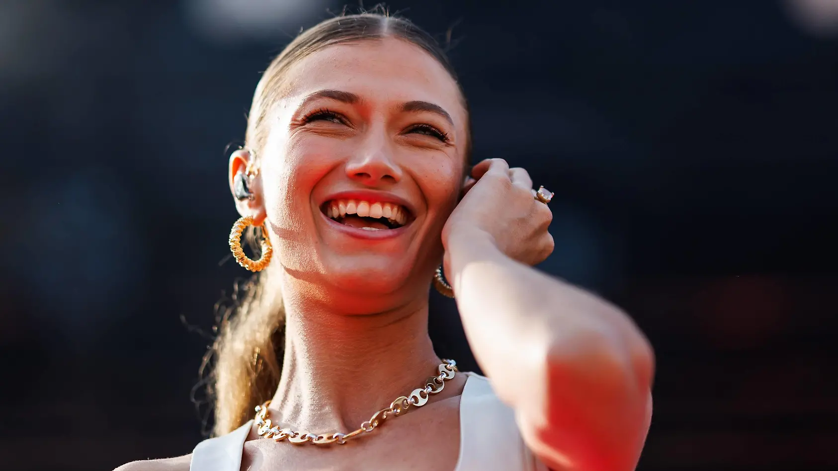 Sie erntet Hass für unseren EM-Song