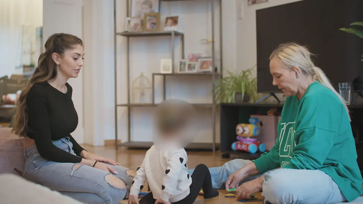Yeliz Koc und Natascha Ochsenknecht mit Snow