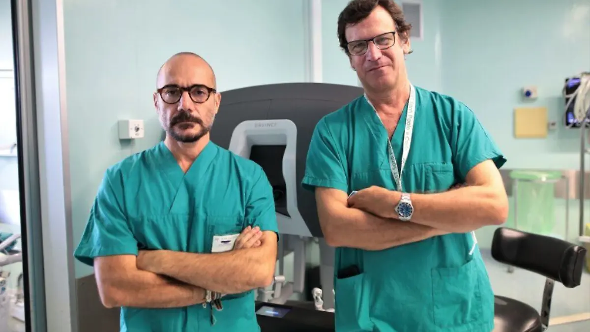 Diese Ärzte halfen dem Italiener dabei, der Ei im hals wieder loszuwerden.