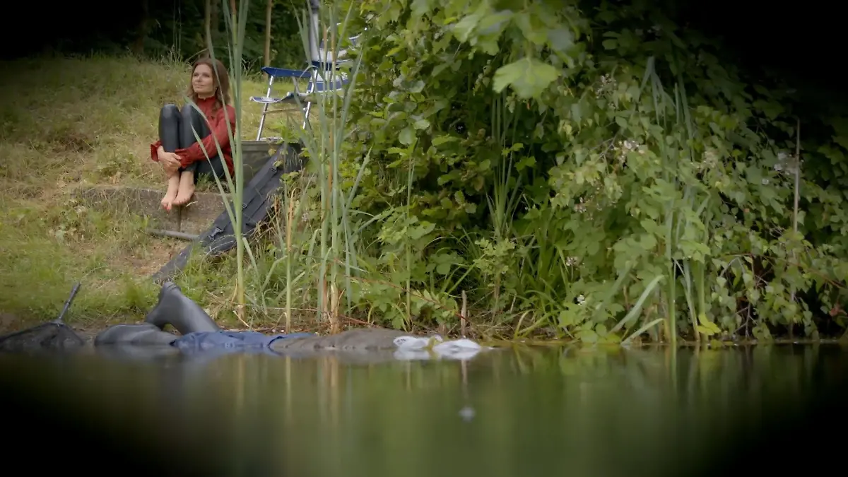 Britta will Roberts Tod nicht wahrhaben „Unter uns“-Folge vom 02.09.22