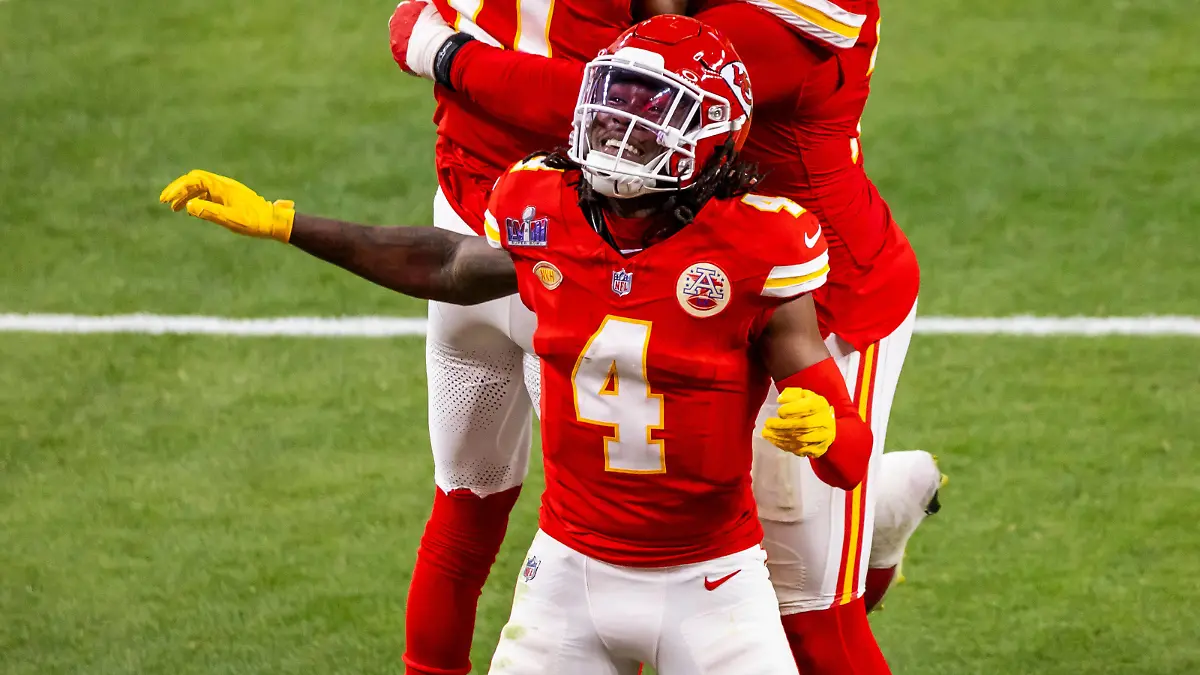 LAS VEGAS, NV - FEBRUARY 11: Kansas City Chiefs wide receiver Rashee Rice 4 celebrates a scoring play with teammates during Super Bowl LVIII between the Kansas City Chiefs and the San Francisco 49ers on Sunday February 11, 2024 at Allegiant Stadium in Las Vegas, NV. Photo by Nick Tre. Smith/Icon Sportswire NFL, American Football Herren, USA FEB 11 Super Bowl LVIII - Chiefs vs 49ers EDITORIAL USE ONLY Icon2402110057