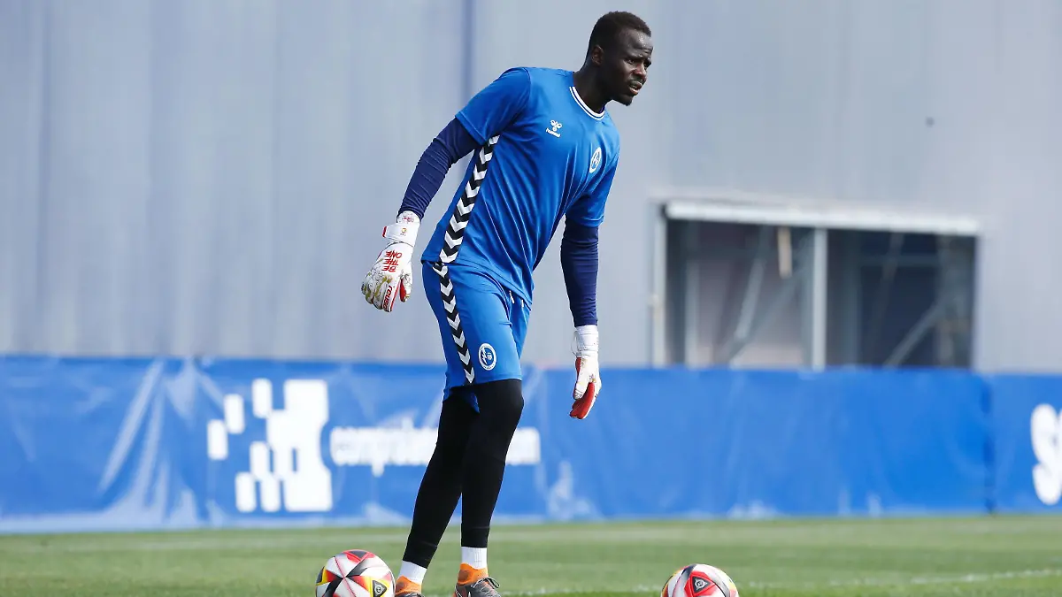 Cheikh Kane Sarr RayoMajadahonda, OCTOBER 14, 2023 - Football / Soccer : Spanish Primera RFEF Group 1 match between CF Rayo Majadahonda 3-1 CE Sabadell at the Estadio Cerro del Espino in Majadahonda, Spain. Noxthirdxpartyxsales PUBLICATIONxNOTxINxJPN 232800929