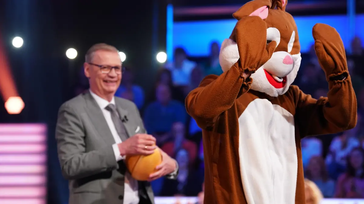 Günther Jauch
+++ Die Verwendung des sendungsbezogenen Materials ist nur mit dem Hinweis und Verlinkung auf RTL+ gestattet. +++