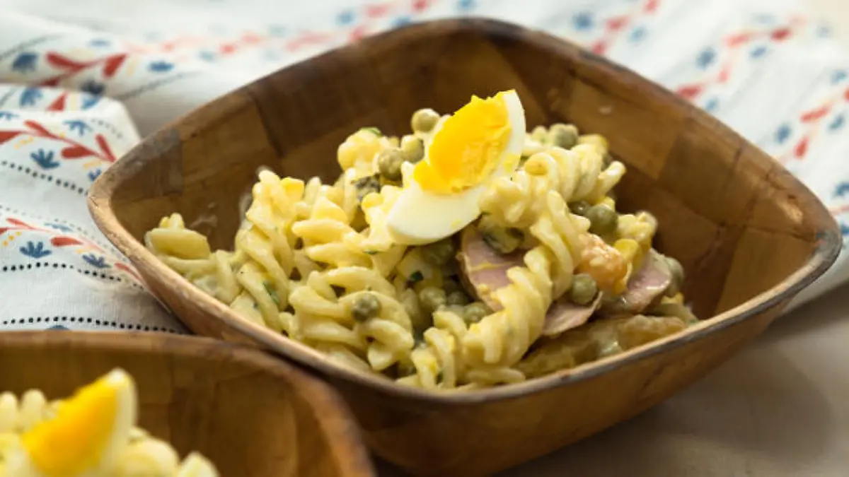 4 nudelsalat-hausfrauen-art-bild-video