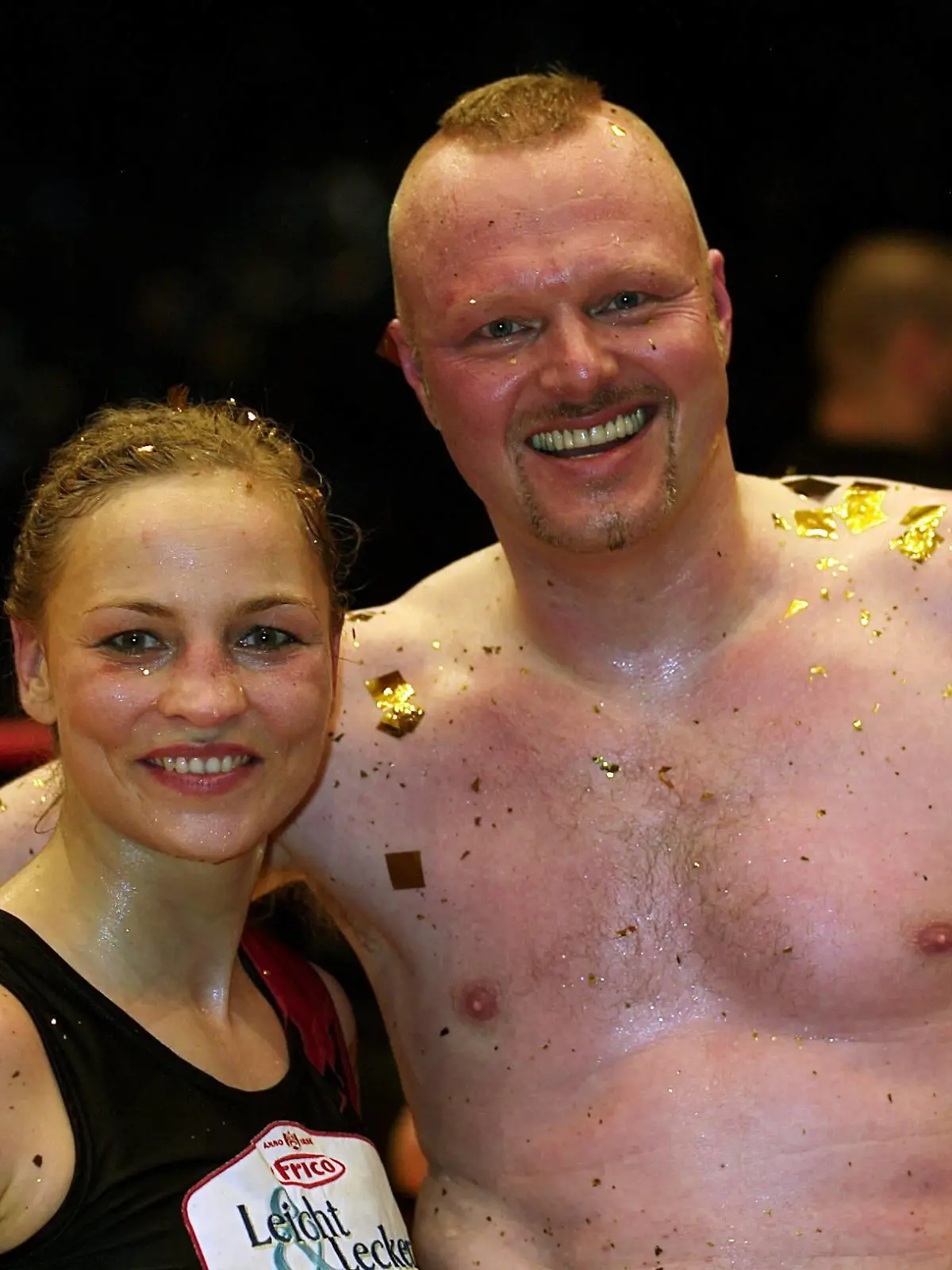 Köln BRD Regina Halmich vs. Stefan Raab

Cologne Germany Regina Halmich vs Stefan Raab