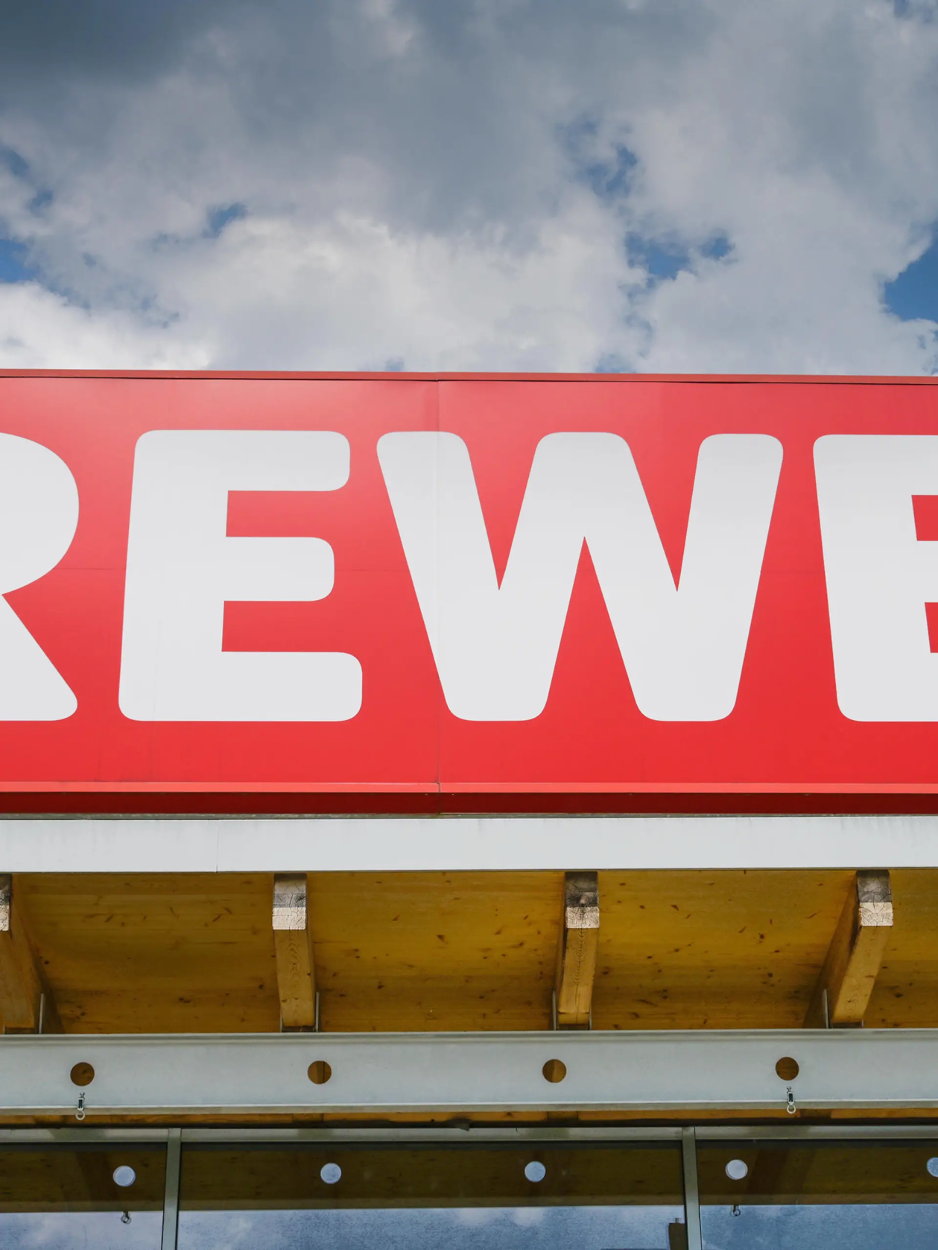 Rewe Markt, Rauchstraße, Hakenfelde, Spandau, Berlin, Deutschland *** Local Caption *** , Berlin, Deutschland *** Rewe Market, Rauchstraße, Hakenfelde, Spandau, Berlin, Germany Local Caption , Berlin, Germany