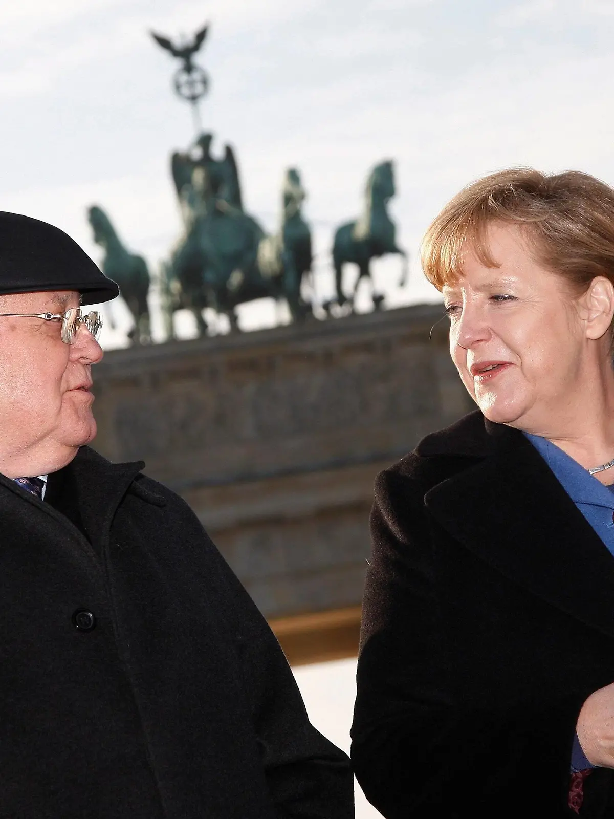  Michail Gorbatschow, Angela Merkel bei der Ausstellung - Aus dem Familienalbum - im Berliner Museum - The Kennedys - am Brandenburger Tor in Berlin. *** Mikhail Gorbachev, Angela Merkel at the exhibition From the Family Album in the Berlin Museum The Kennedys at the Brandenburg Gate in Berlin Copyright: xEventpressxRadkex