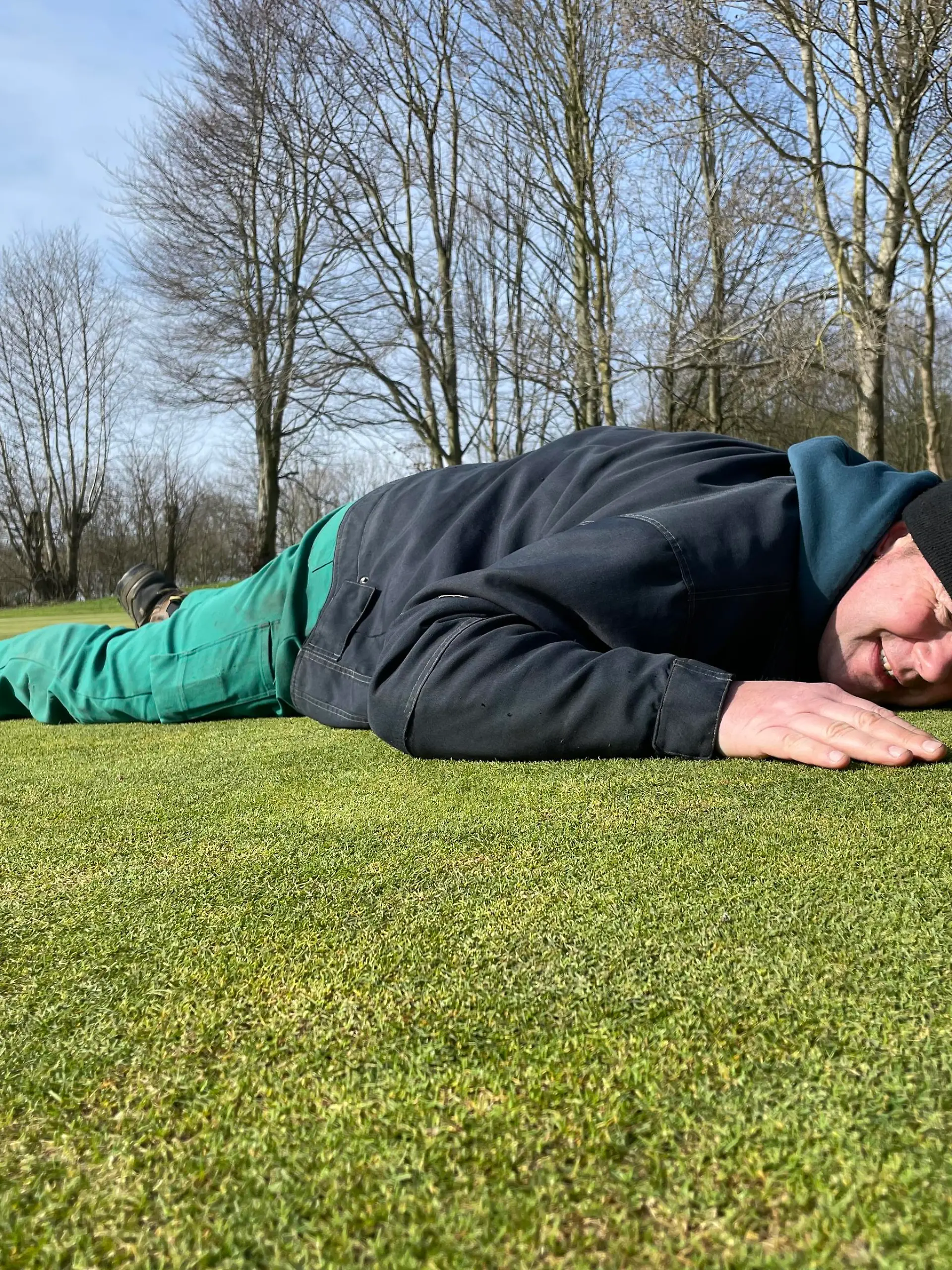 Michael Wohlert lässt das Gras wachsen.