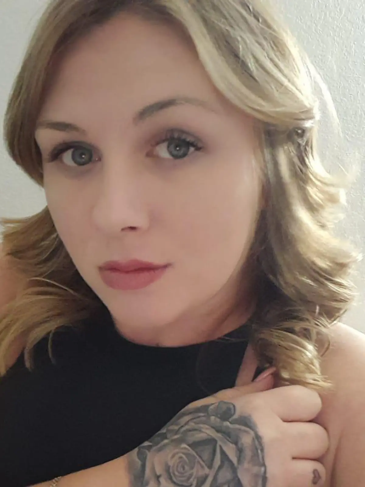 Amanda Nenigar konnte laut den Behörden anhand ihres Rosentattoos auf ihrer Hand identifiziert werden.