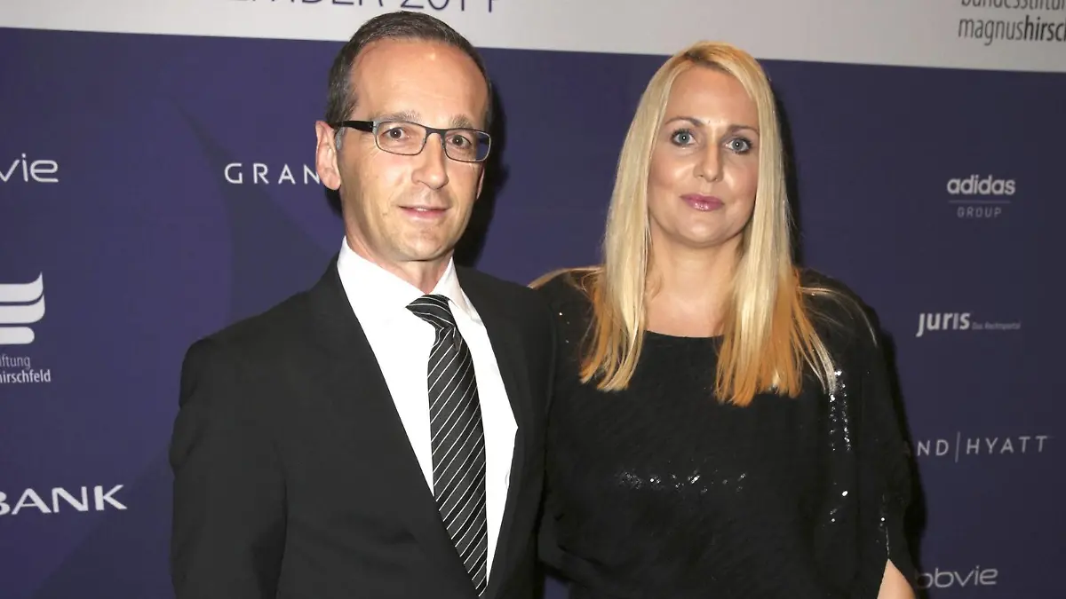 Heiko Maas mit Ehefrau Corinna beim 2. Charity Dinner der Bundesstiftung Magnus Hirschfeld im Hotel Grand Hyatt. Berlin, 04.09.2014 xS.xGabschx/xFuturexImage

Heiko Maas with Wife Corinna the 2 Charity Dinner the Federal Foundation Magnus Hirschfeld in Hotel Grand Hyatt Berlin 04 09 2014 XS xGabschx xFuturexImage