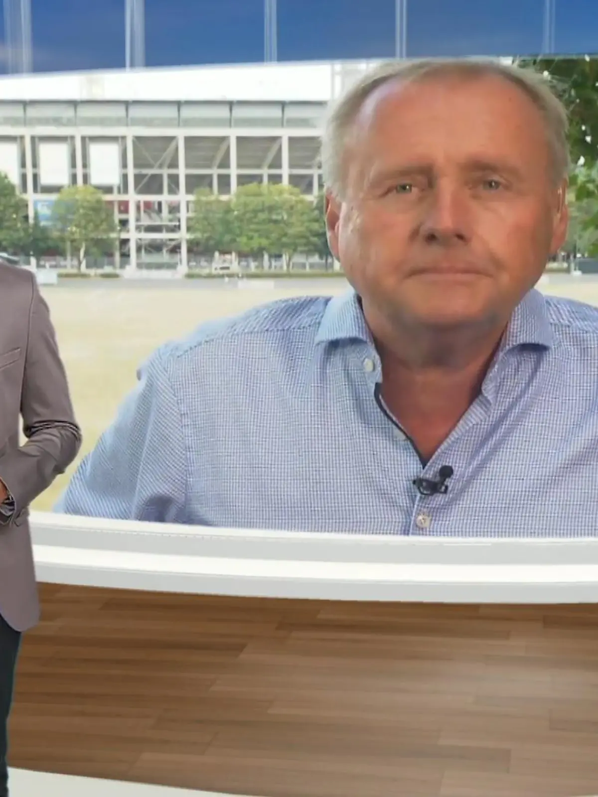 Vor dem Pokalspiel Viktoria Köln gegen den FC Bayern München sprachen wir mit dem Geschäftsführer des Drittligisten, Eric Bock.